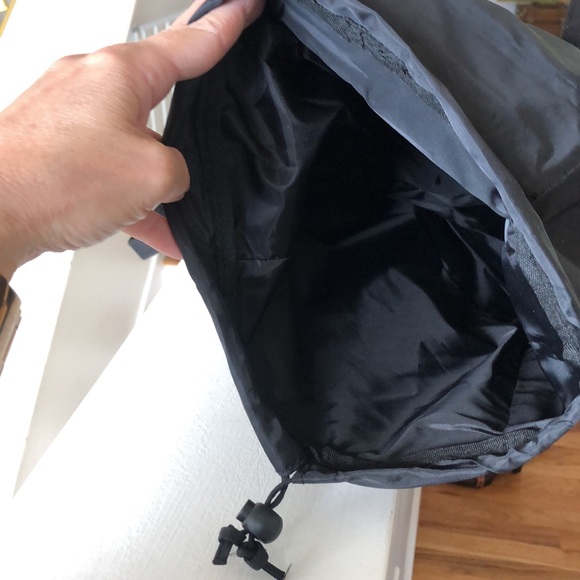 👓 Classic Compact Backpack - Picture 4 of 4